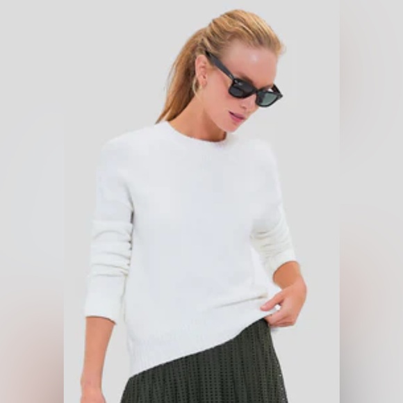 Tuckernuck Tops - Tuckernuck Tnuck Sport White Faris Pullover $118 Medium M EUC